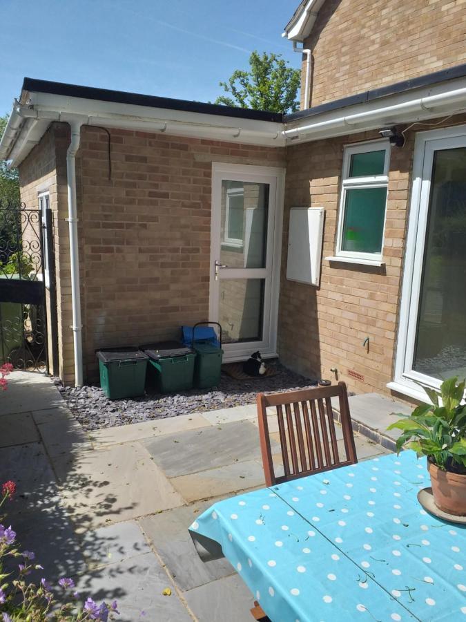 Cheltenham Studio Apartment エクステリア 写真